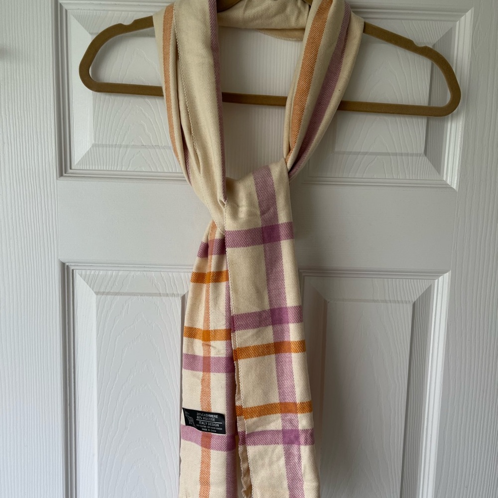 New Burberry Like cream and purple scarf wrap classic